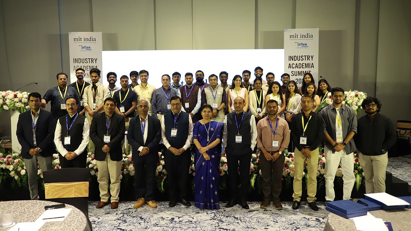 HR Synergy Summit — speaker on stage